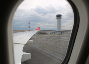 Uçak penceresinden İstanbul Havalimanı’nın ikinci kulesi