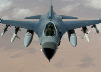 Savaş uçağında hangisi lider F-16 mı, Su-30 mu?