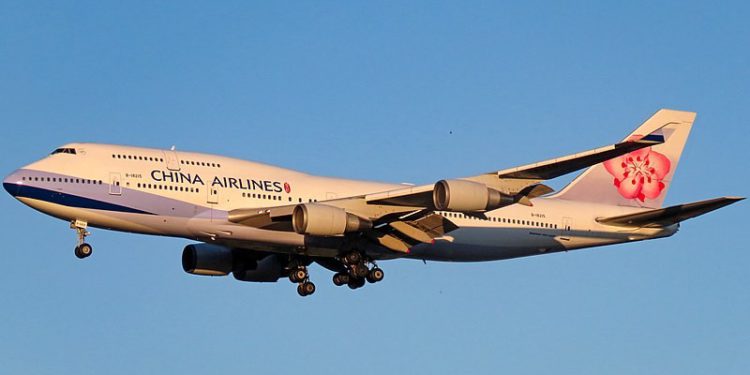 Bayrak taşıyıcı son 747’sine veda uçuşu düzenledi