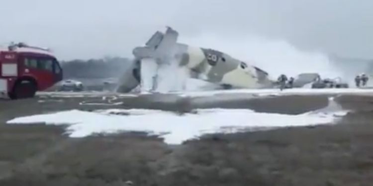 Kazakistan’nda nakliye uçağı düştü