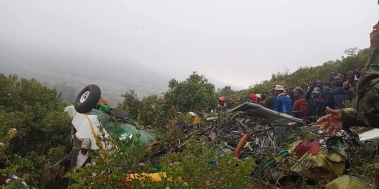 Kenya’da uçak düştü: 2 ölü