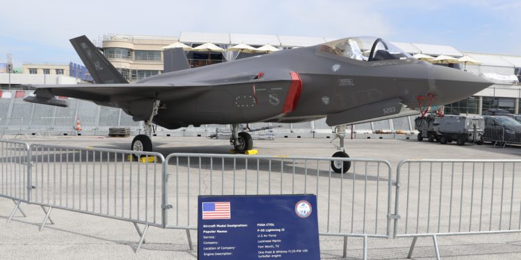 F-35A 2019 Paris Airshow’da sergilendi