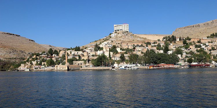 Bozkırın ortasındaki Halfeti’de su sporları yeniden canlanıyor