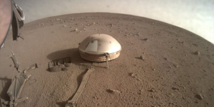 NASA, Mars’ta “ilginç” sarsıntılar tespit etti