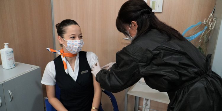 SunExpress uçuş ekipleri, Kovid-19 aşısı olmaya başladı