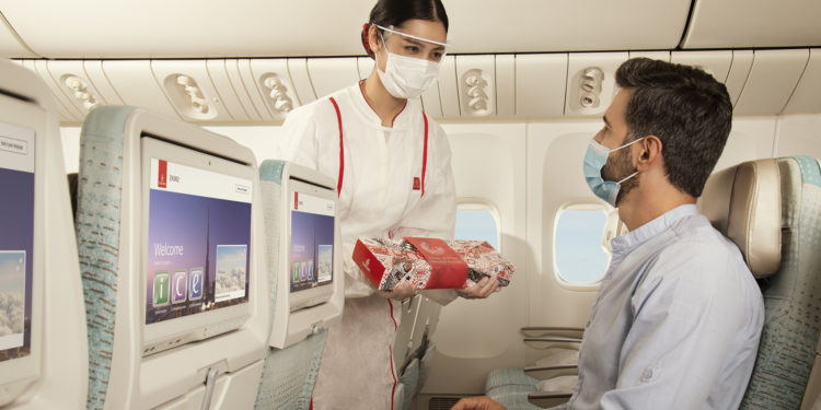 Emirates’in Ramazan kutularını sanatçılar hazırlıyor