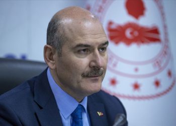 Bakan Soylu’yu taşıyan helikopter zorunlu iniş yaptı