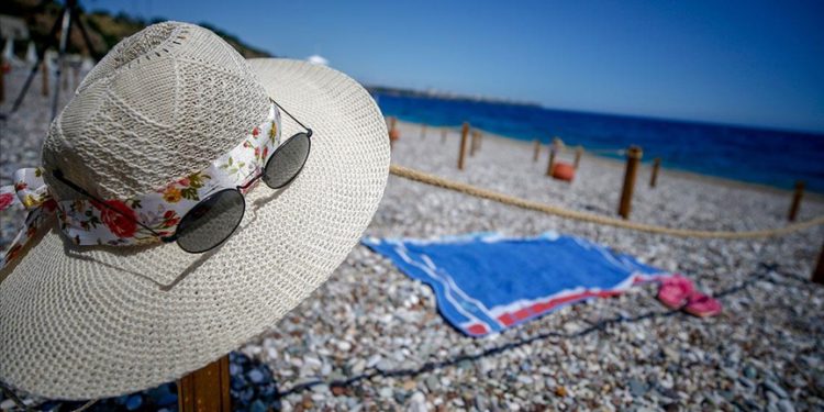 Türkiye, salgında 17 milyondan fazla turist ağırladı