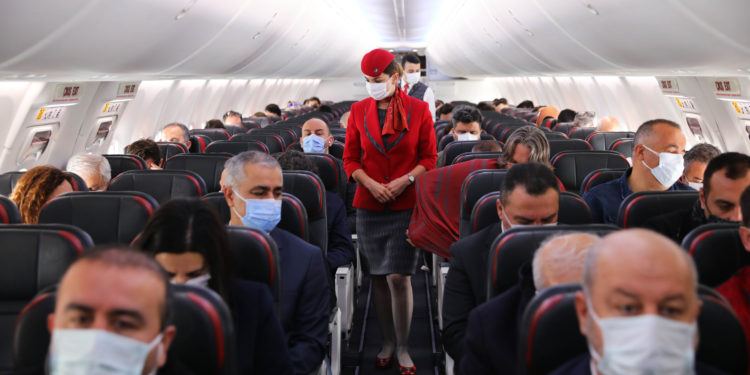 SunExpress, Antalya ve İzmir’den uçuşlara devam ediyor