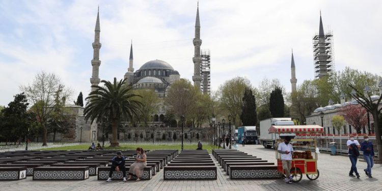 TÜRSAB: Tam kapanmadaki hatalar turizme zarar veriyor