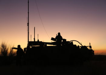 Modern ordular sivil uzman kullanımına ağırlık veriyor