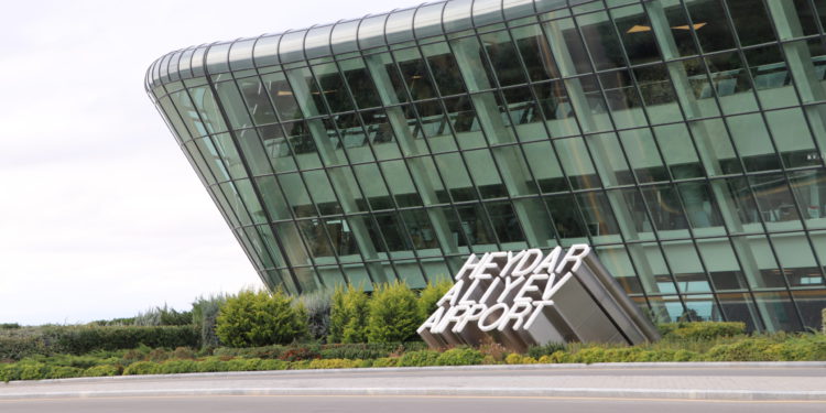 Azerbaycan’a hava yolu ile seyahat izni