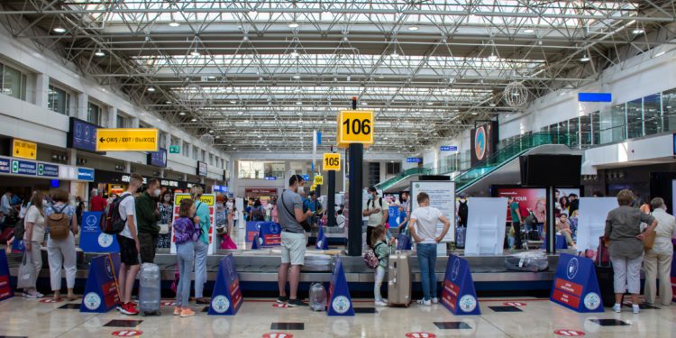 Rusya’dan Antalya’ya iki haftada 307 bin turist geldi