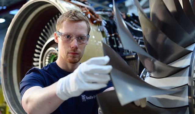 Rolls-Royce 100’üncü Pearl 15 motorunu Bombardier’e teslim etti