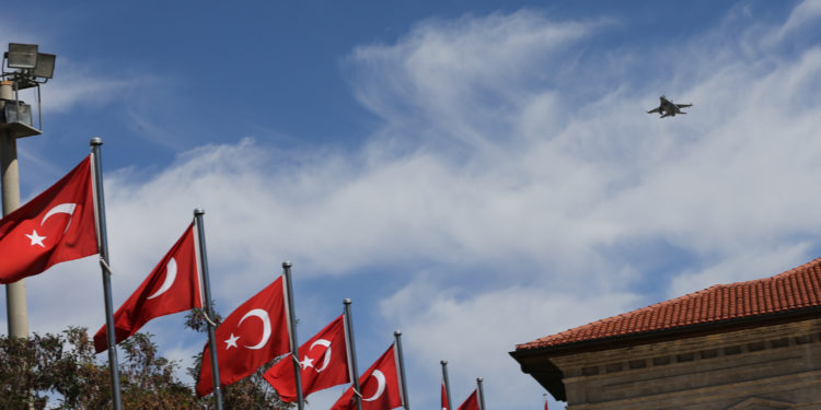 F-16’lar Sivas Kongresi için sahne aldı