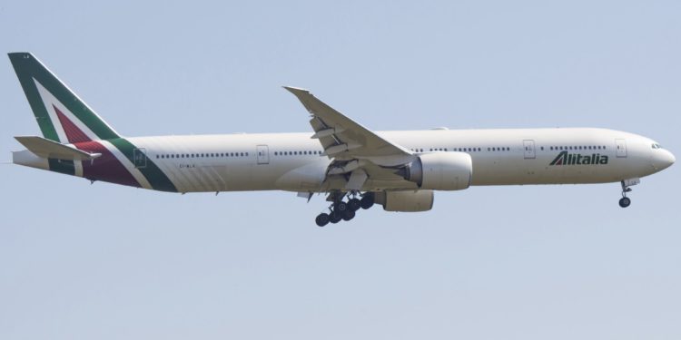 Alitalia gökyüzüne veda etti