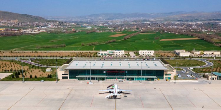 Elazığ Havalimanı 45 gün uçuş trafiğine kapatıldı