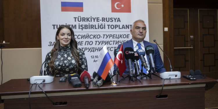 Türkiye ve Rusya’dan turizmde iş birliği hamlesi