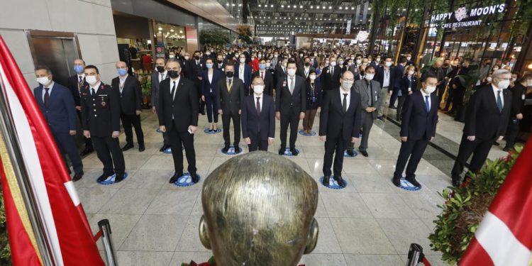 Sabiha Gökçen Havalimanı’nda 09.05’te hayat durdu