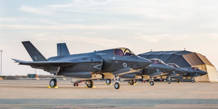 Dünyanın en pahalı 10 savaş uçağı