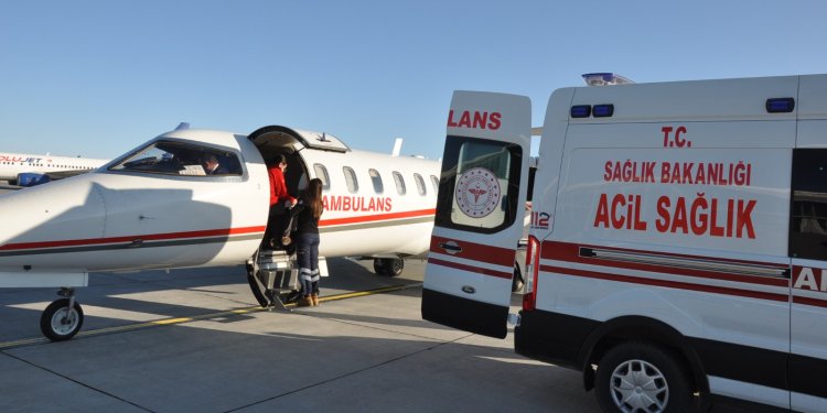 Ambulans uçak Danyal bebek için havalandı