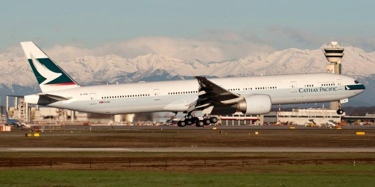 Cathay Pacific, tüm uzun mesafeli kargo uçuşlarını askıya aldı