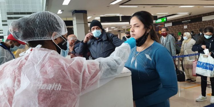 İtalya-Hindistan uçuşunda 173 yolcu pozitif çıktı