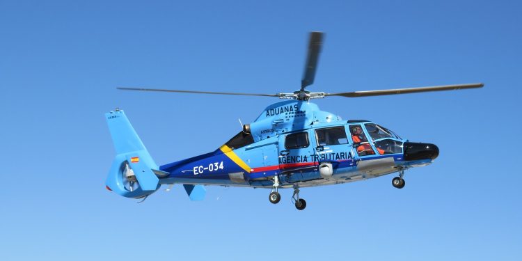 Airbus, son Dauphin helikopteri teslim etti