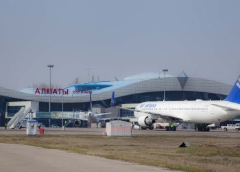 Almatı Havalimanı uçuşlara açıldı