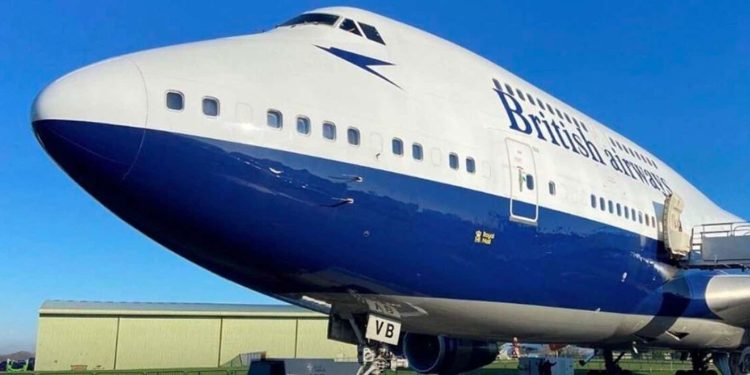 Uçağı 1 sterline aldı, saati 1.300 sterline kiralıyor