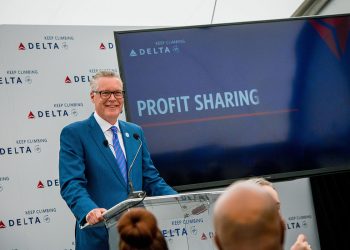 Delta CEO’sundan “kara liste” çağrısı