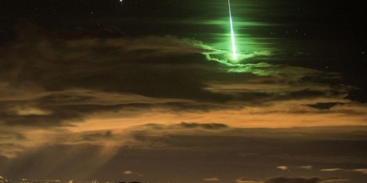 Türkiye Uzay Ajansı’ndan yeşil meteor açıklaması