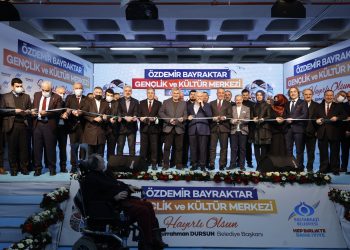 Özdemir Bayraktar Gençlik ve Kültür Merkezi İstanbul’da açıldı