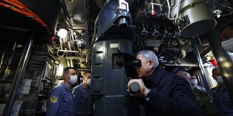 AKYA’nın ilk atışını Bakan Akar yaptı