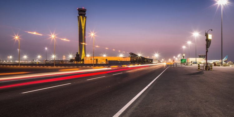 Dubai Havalimanı bir pistini kapatıyor