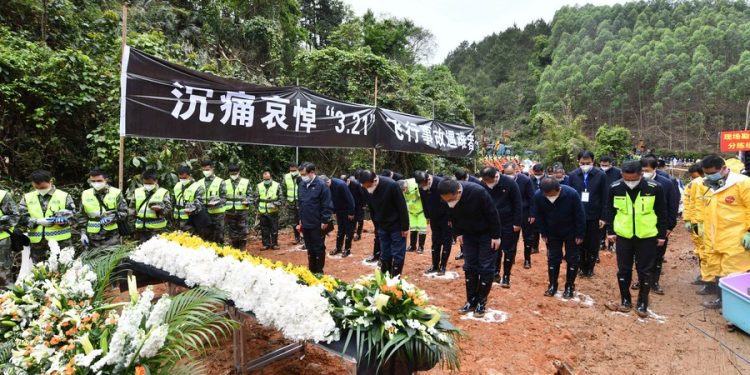 China Eastern Airlines tazminat sürecini başlattı
