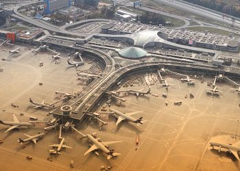 Moskova Sheremetyevo Havalimanı 7 bin çalışanı izne çıkardı