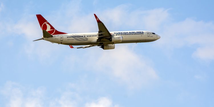 THY, Antalya’dan St. Petersburg’a uçacak