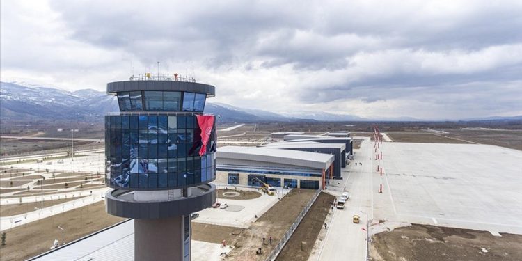 Tokat Yeni Havalimanı’na ilk seferi ‘Tokat’ isimli uçak yaptı