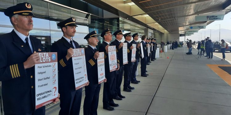 Delta pilotlarından grev