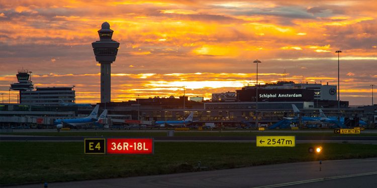 Avrupa’nın en yoğunu: Schiphol Havalimanı