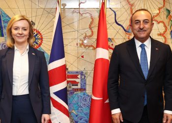 İngiltere ve Kanada’dan savunma sanayinde politika değişikliği