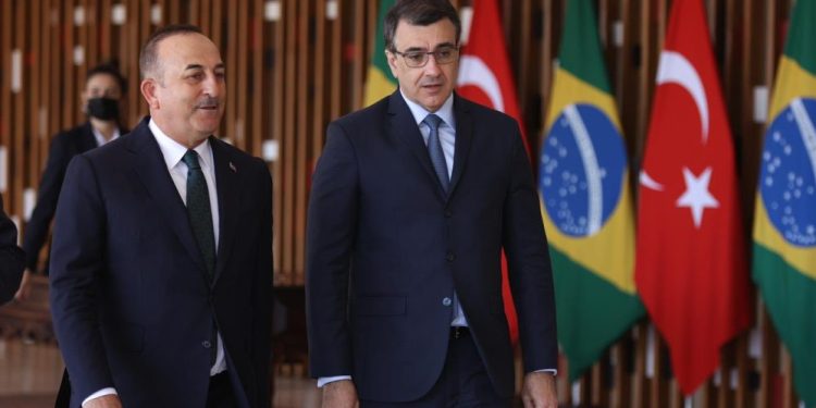 “THY, Rio de Janeiro’ya uçmayı planlıyor”