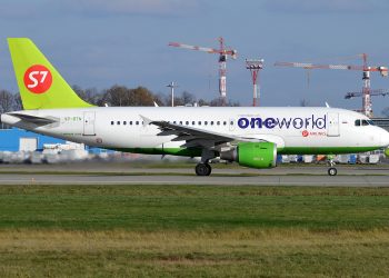 Rus havayolunun Oneworld üyeliği askıya alındı