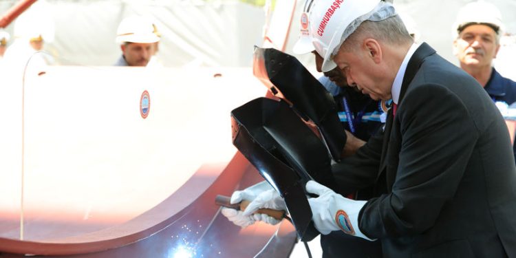 2027’ye kadar 6 denizaltı hizmete alınacak