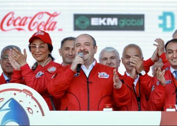 Türkiye ve Azerbaycan uydu alanında beraber hareket edecek