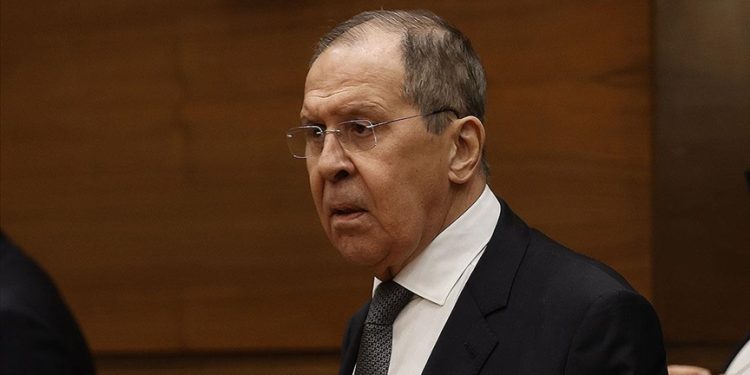 Lavrov’a 3 ülkeden hava sahası engeli