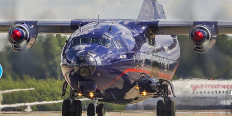 Yunanistan’da An-12 tipi kargo uçağı düştü