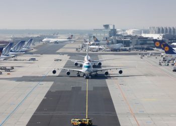 Frankfurt Havalimanı’nda uçak trafiği azaltılıyor