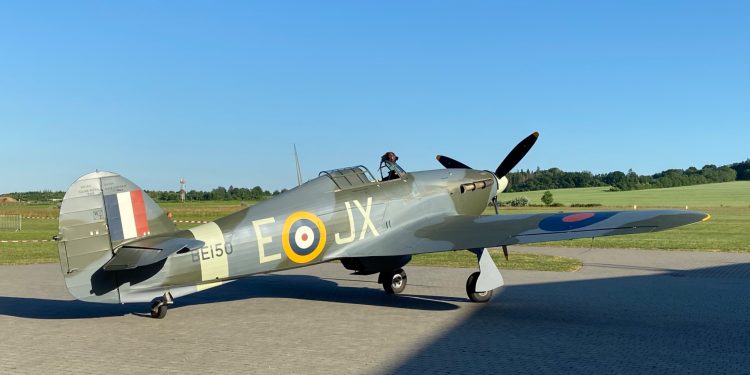 Çekya’da tarihi savaş uçağı düştü